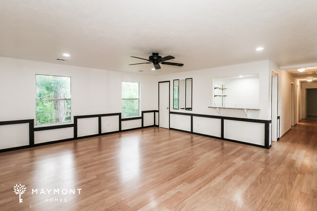Building Photo - 17734 Moss Point Dr