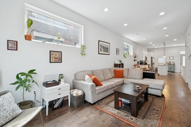 Sala de estar - 1210 N. 27th Street