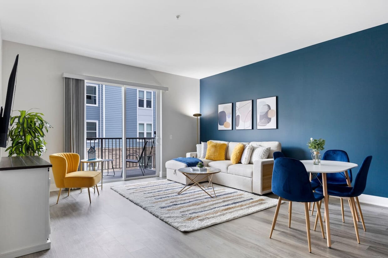 Foto principal - 28294 Ferry Rd