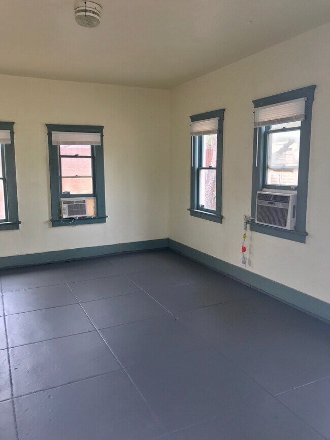 Foto del edificio - 1005 N Arizona Ave