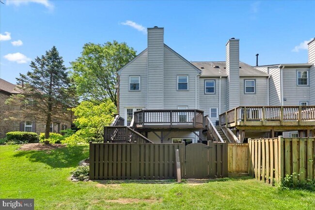 Foto del edificio - 4527 Sawgrass Ct