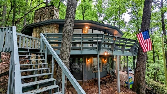 Building Photo - 828 Little Pine Mountain Rd