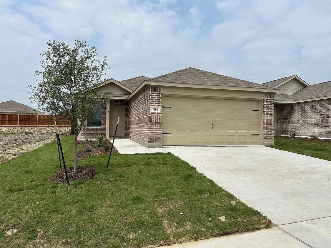 1569 Pond Ln, Forney, TX 75126 House Rental in Forney, TX