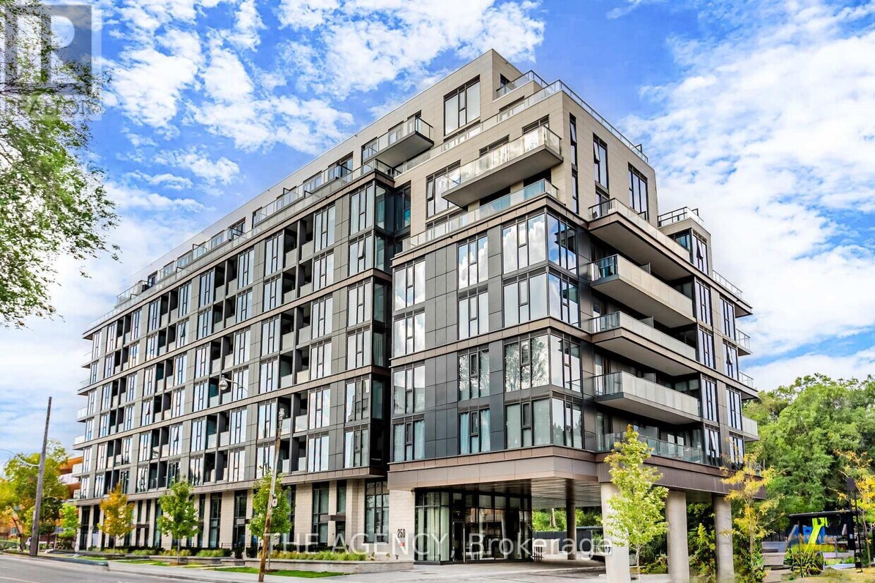 Primary Photo - 250 Lawrence Ave E