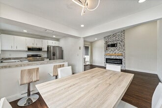 Building Photo - 5312 Bosque Ln