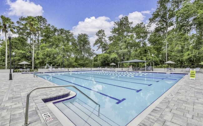 Foto del edificio - 1601 Majestic View Ln