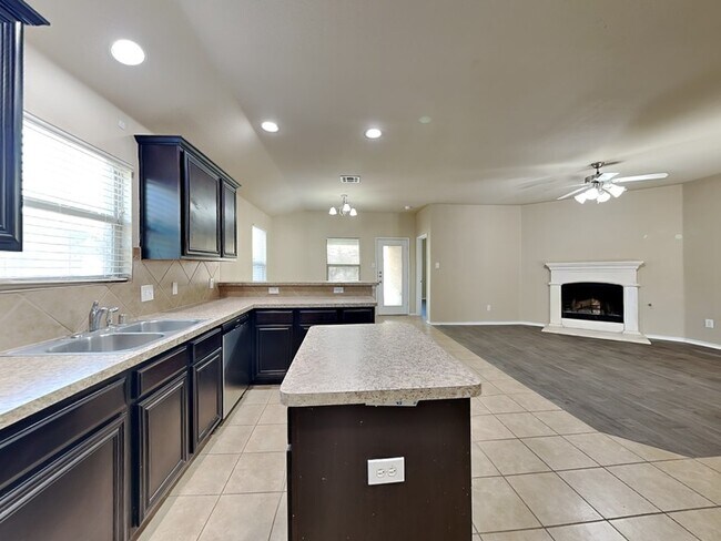 Foto del edificio - 1114 Bexar Ave