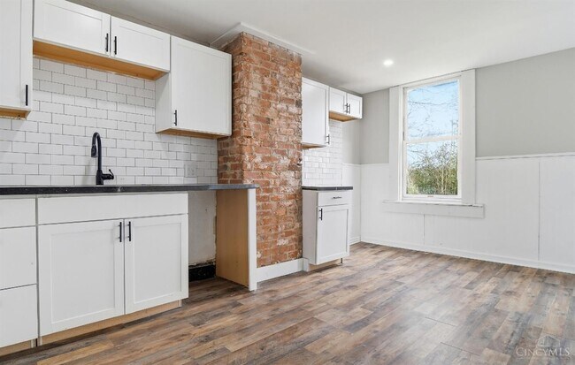 Foto del edificio - 540 Grand Ave