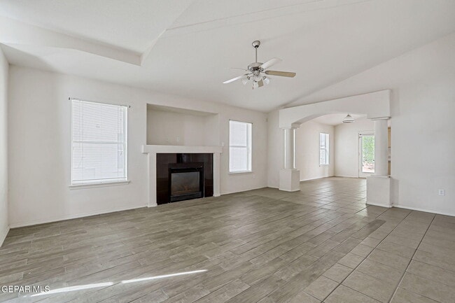 Building Photo - 14237 Desert Stone Dr