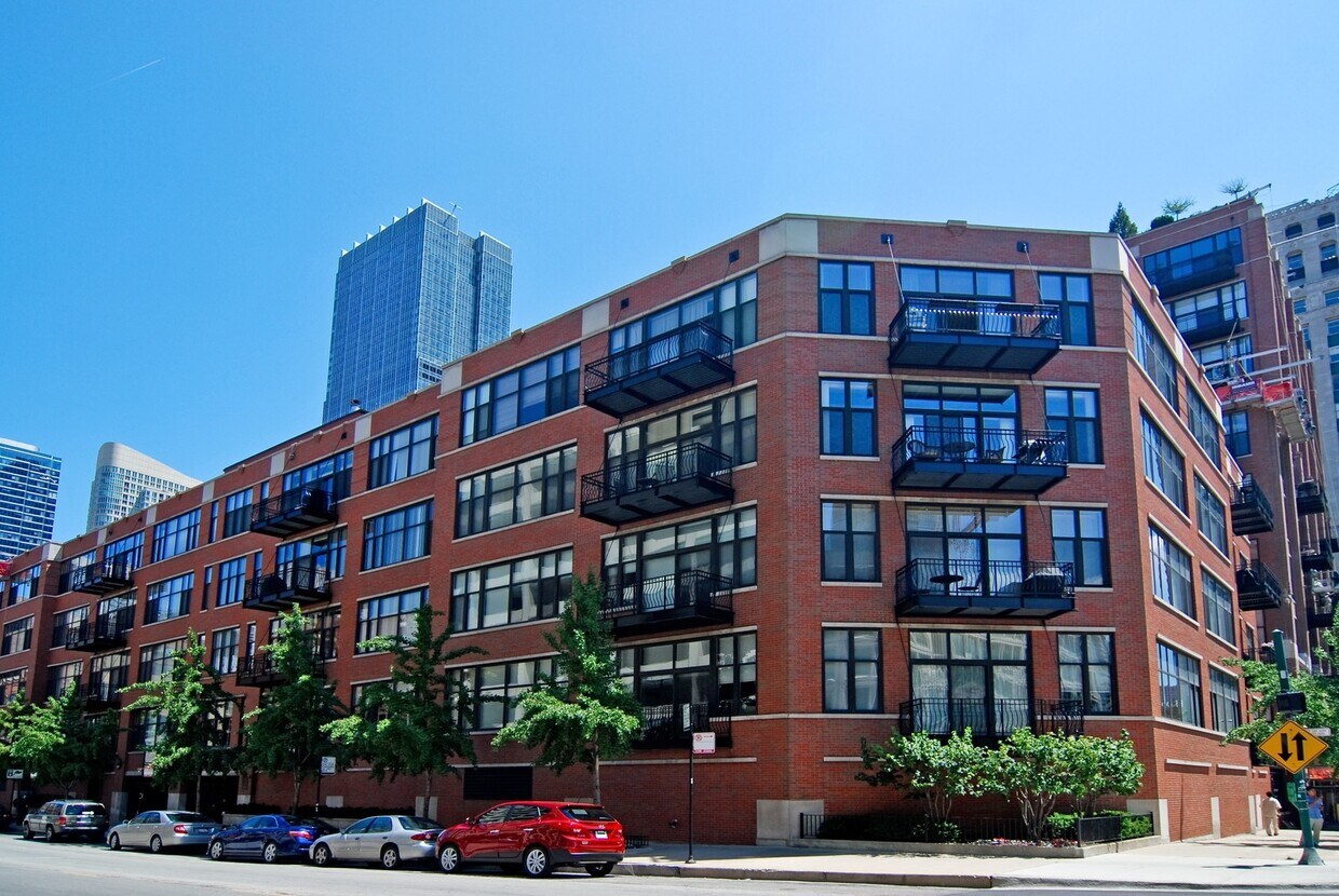 333 W Hubbard St Unit 308, Chicago, IL 60654 Condo for Rent in