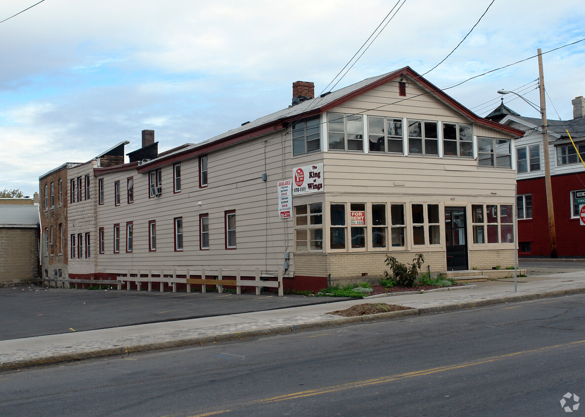Primary Photo - 407 Butternut St