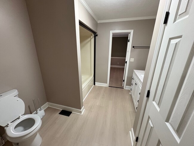 Building Photo - 246 Park Rd SW