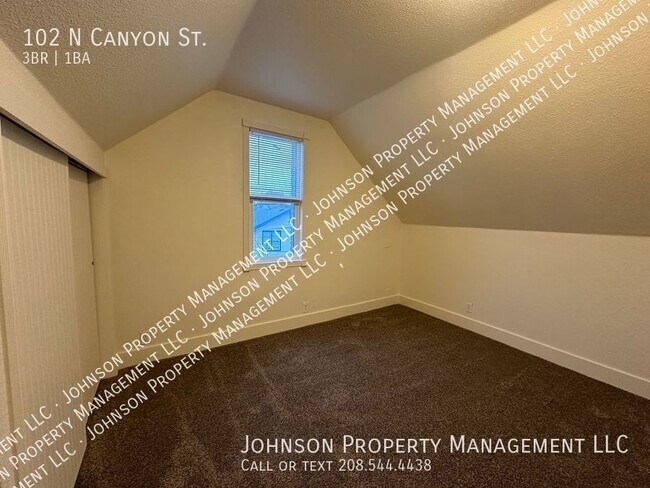 Foto del edificio - Nampa Cottage house with large yard area a...