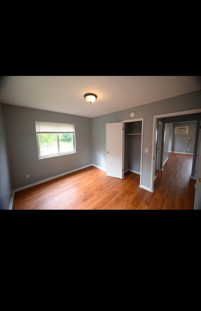 Foto del edificio - 6366 Corbly Rd