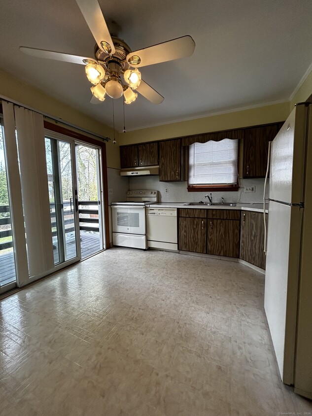 Primary Photo - 463 Pierpont Rd