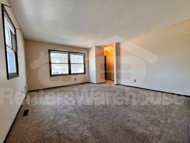 Building Photo - 3326 Valdez Ct