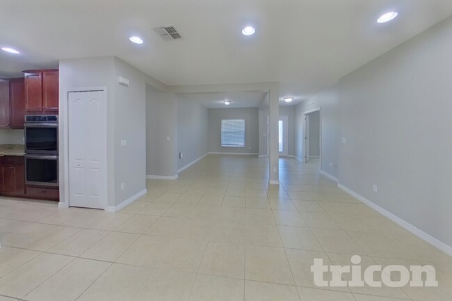 Building Photo - 15320 Scorpio St