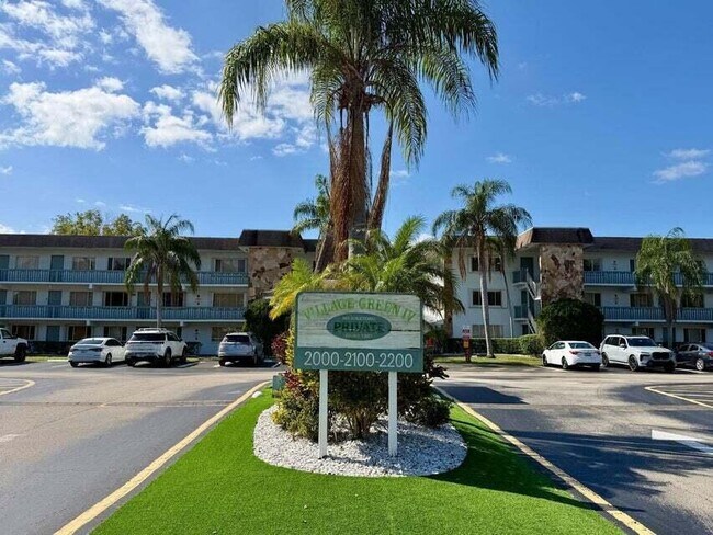Foto del edificio - 2000 Springdale Blvd