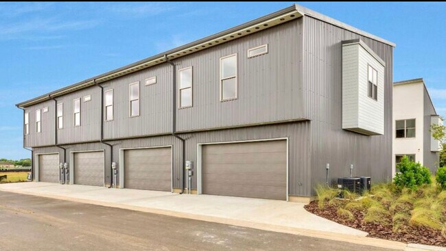 Foto del edificio - 118 Gadwall Dr