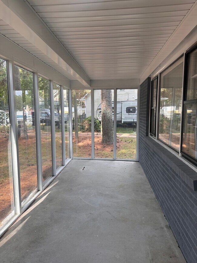 Foto del edificio - RENTAL HOME 3BD/2BTH