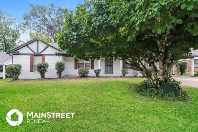 Foto del edificio - 5159 Downs Dr