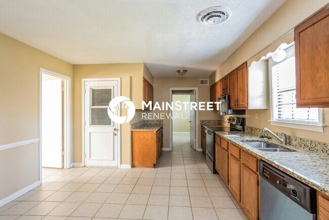 Building Photo - 3 Bedroom Pet-Friendly Home in Memphis, TN...