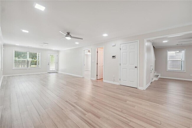 Building Photo - 3563 Knight Rd