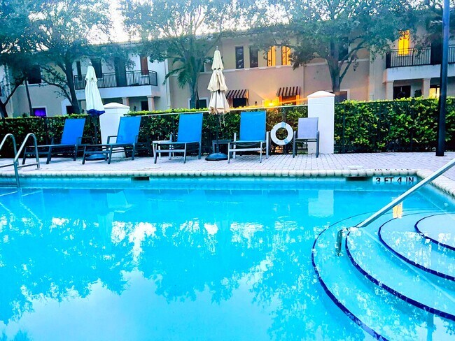 Foto del edificio - 2511 Venetian Ct