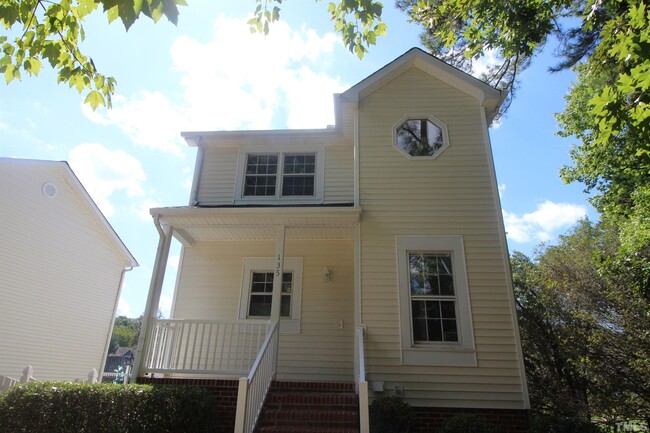 Building Photo - 135 Westview Cove Ln