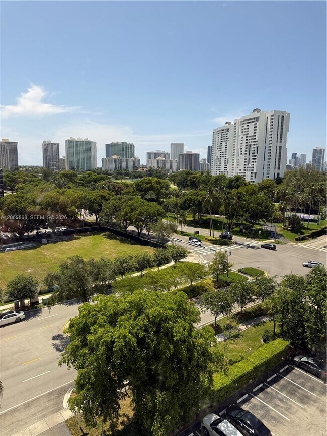 Building Photo - 3375 N Country Club Dr
