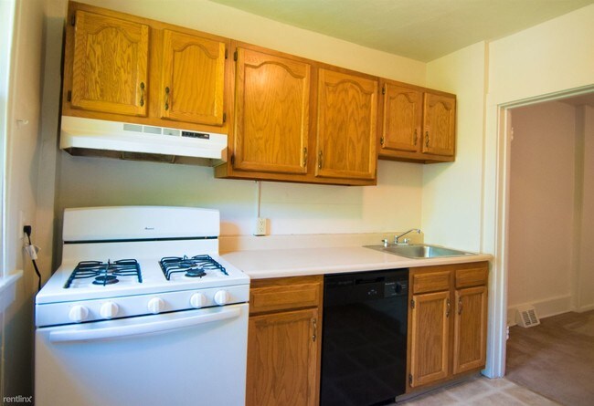 Foto del edificio - 6647 Ridgeville St