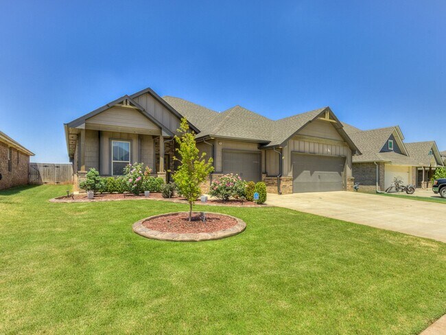 Building Photo - Welcome Home to The Waters!