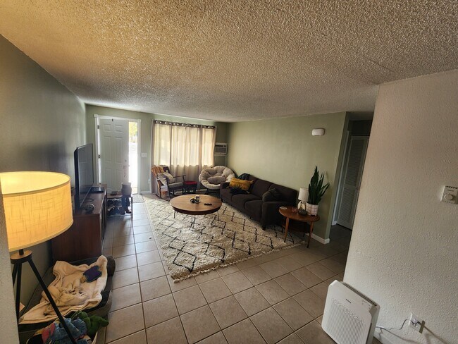 Foto del edificio - 525 W Twilight Ct