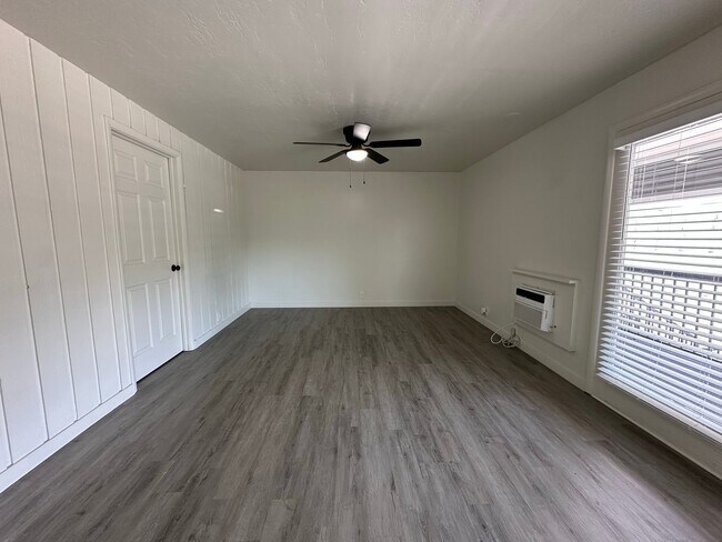 Photo - 951 N Redwood Rd (Salt Lake City, UT) Apartment
