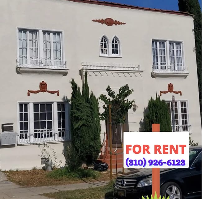 Building Photo - 2006 N Commonwealth Ave