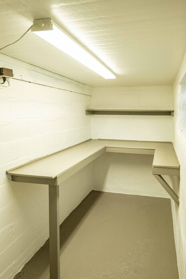 Foto del edificio - SCORE 50% OFF 1ST MONTH'S RENT IF SIGNED BY DEC 19! Gorgeous 3 bedroom home in Scott Township ava...