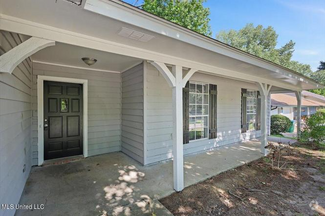 Building Photo - 2128-1000 Oaks Dr