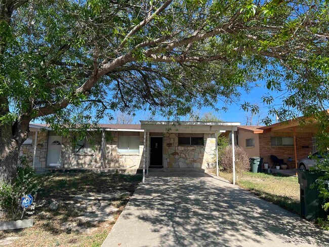 Building Photo - 1509 Avenue B Ave