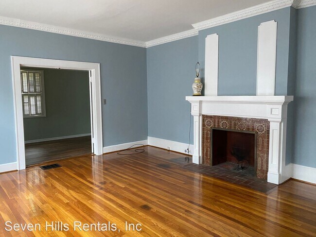 Building Photo - 3 br, 2 bath House - 1001 E. 2nd Avenue