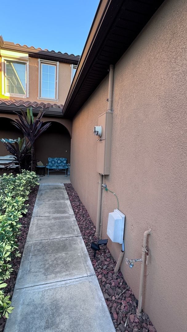 Building Photo - Welcome to Montecito, one of Satellite Beach’s most desirable gated beachside communities!