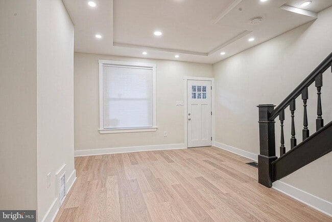 Foto del edificio - 3040 N Water St