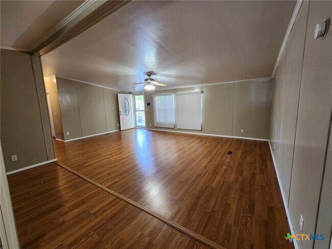 Foto del edificio - 922 Ashwood Dr