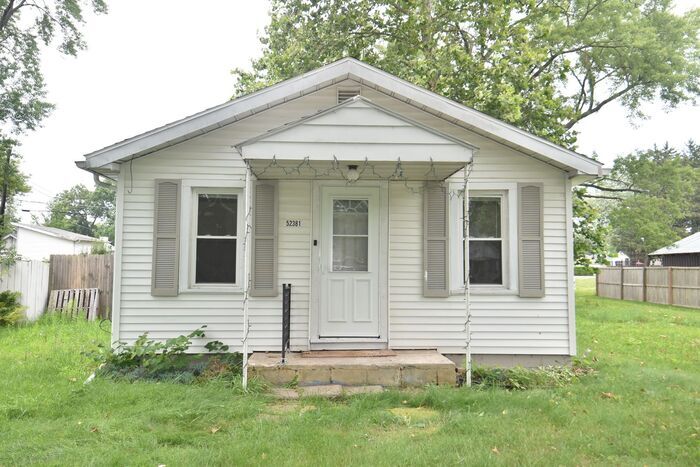 Primary Photo - 52381 Prescott Ave