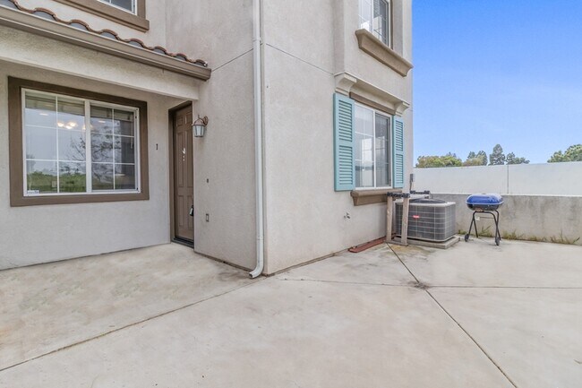 Building Photo - 308 Island Way