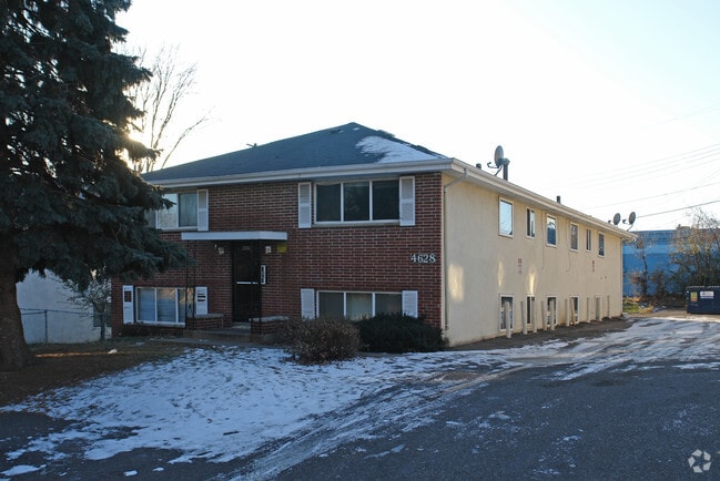 Building Photo - The Villages