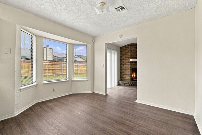 Building Photo - 2911 S 121st E Ave