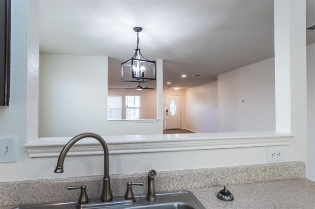 Foto del edificio - 2629 Clear Brook Dr