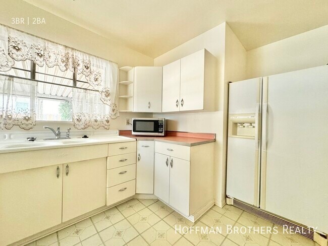 Foto del edificio - 6707 Blucher Ave