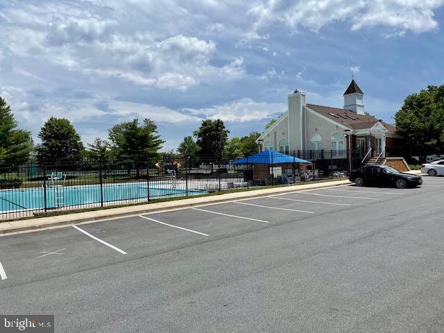 Building Photo - 14018 Valleyfield Dr