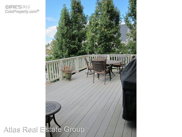 Building Photo - 9365 Cottonwood Cir